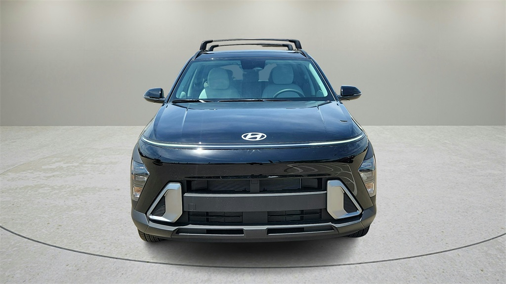 2025 Hyundai Kona SEL photo 2