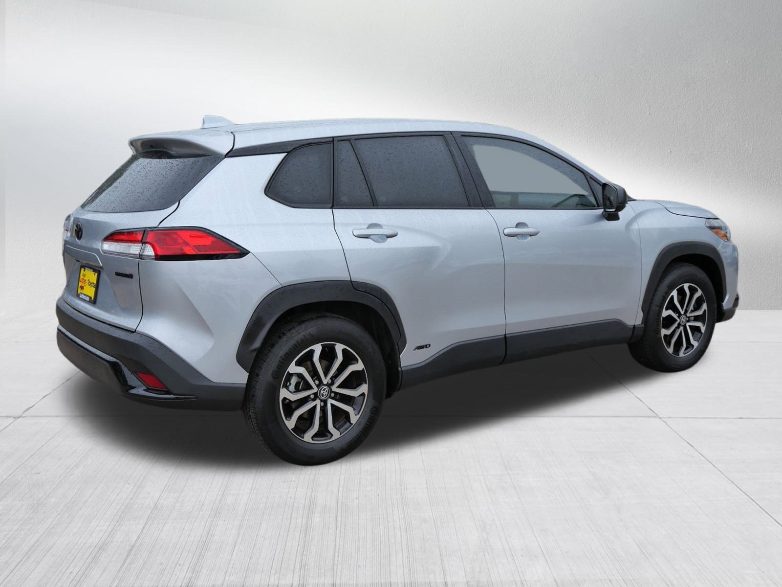 2024 Toyota Corolla Cross Hybrid S photo 6