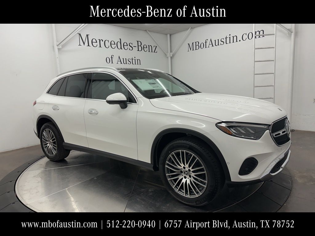 2026 Mercedes-Benz GLC Base's photo