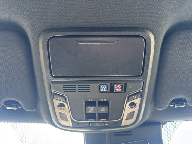 2021 Honda Pilot Black Edition photo 21