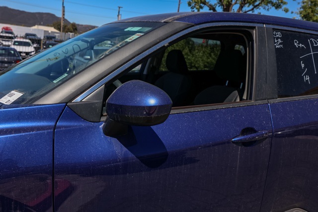 2023 Nissan Rogue SV photo 10