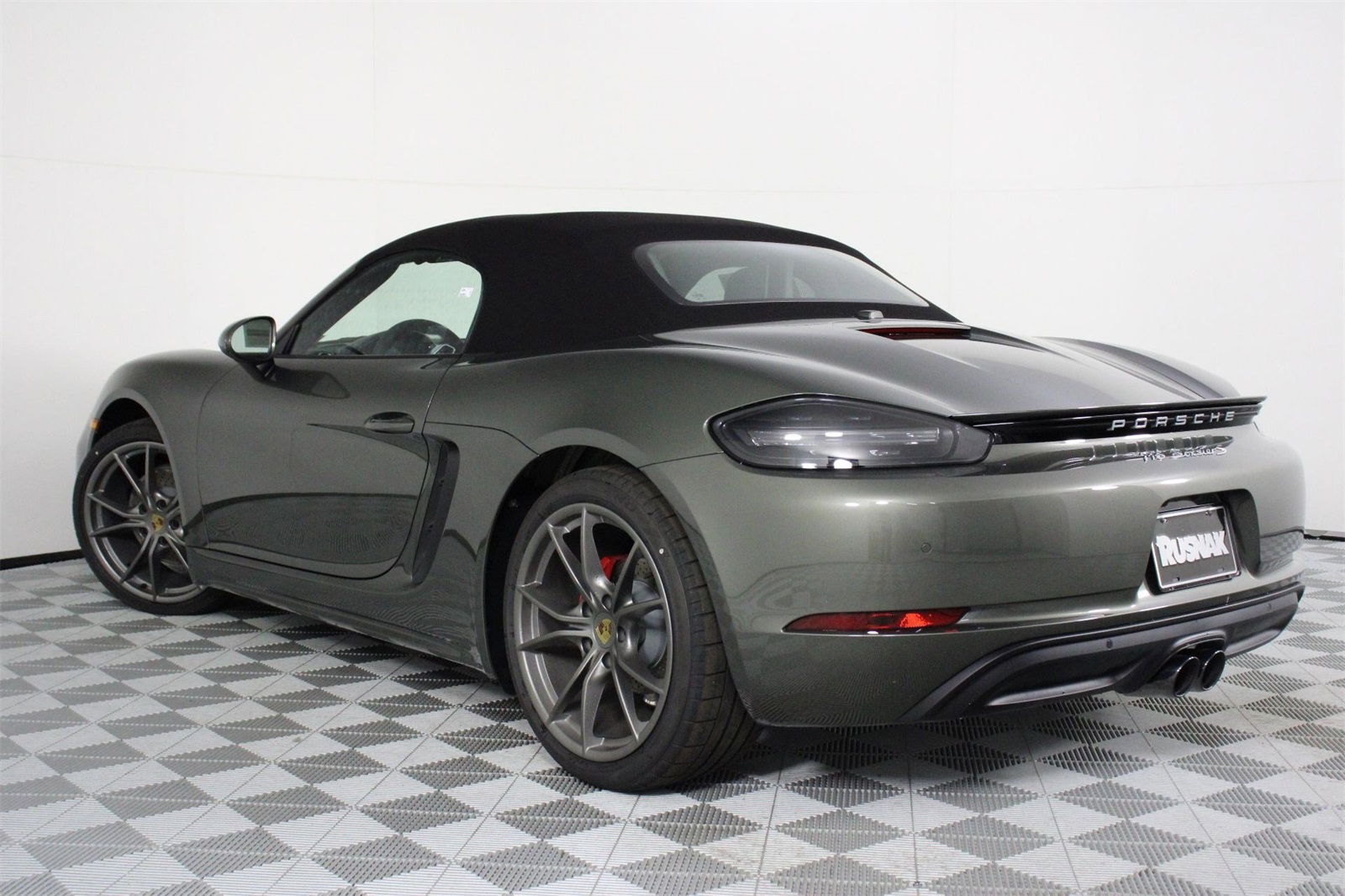 2025 Porsche Boxster S photo 3