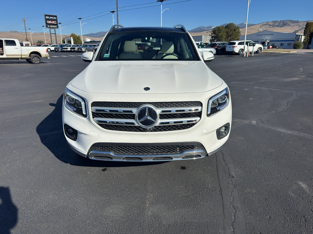 2022 Mercedes Benz GLB 250 photo 2