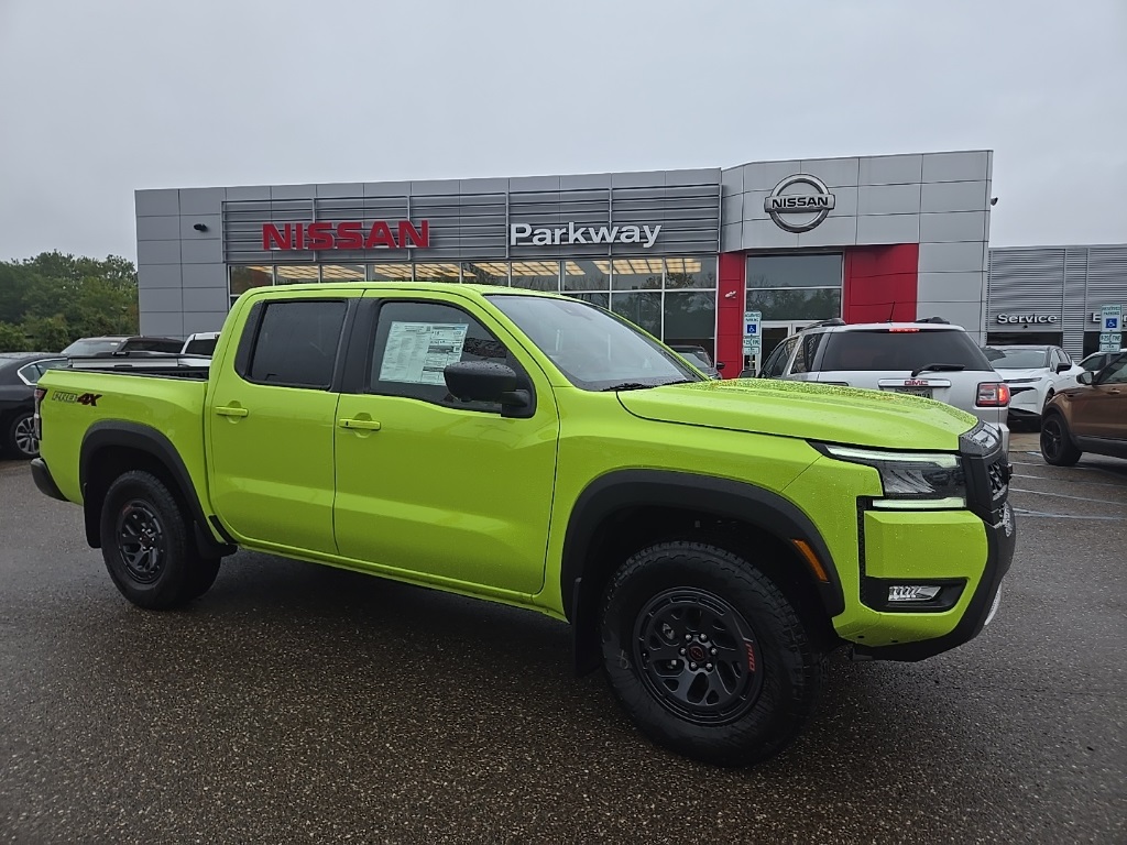 2026 Nissan Frontier Crew Cab PRO-4X photo 2