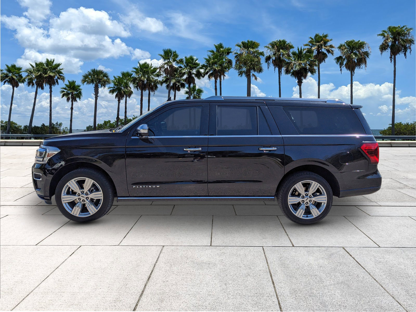 2023 Ford Expedition MAX Platinum photo 6