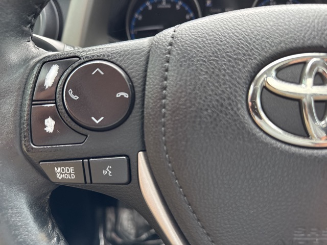 2017 Toyota RAV4 XLE photo 23