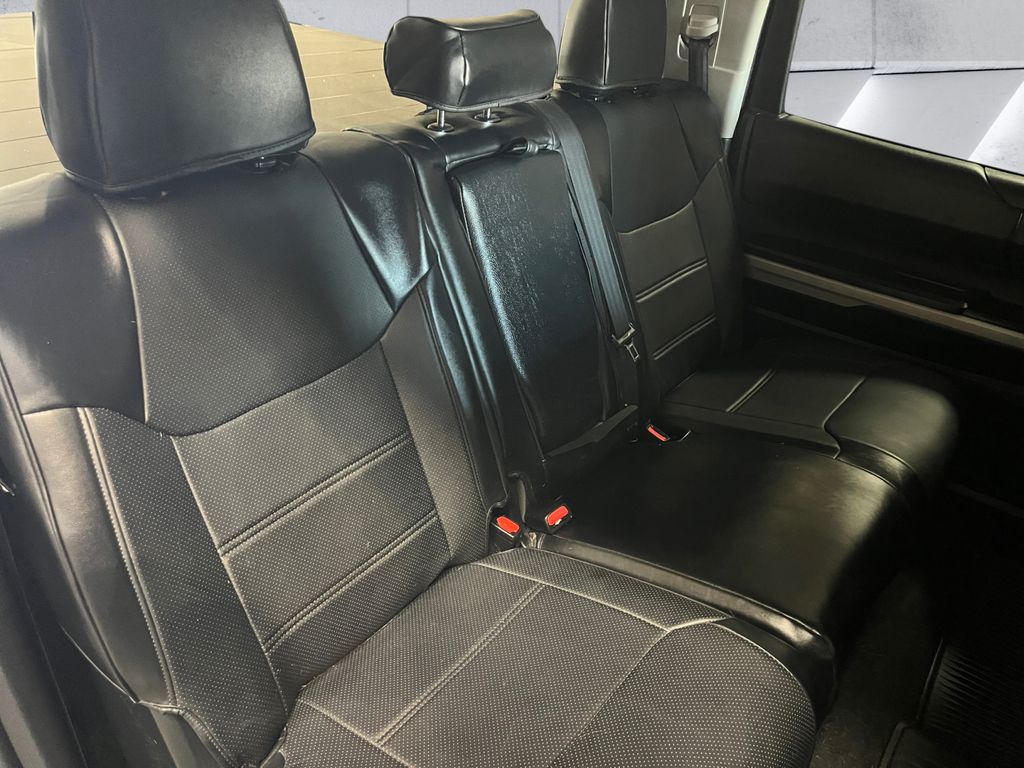 2021 Toyota Tundra SR5 CrewMax photo 14