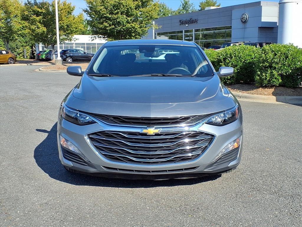 2024 Chevrolet Malibu 1LT photo 2