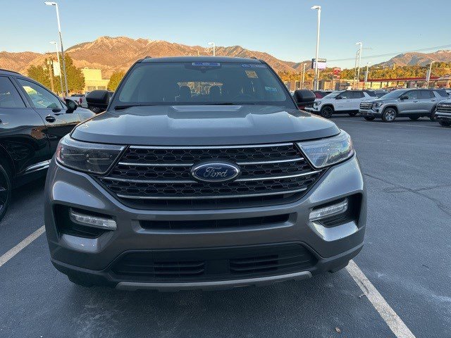 2022 Ford Explorer XLT photo 2