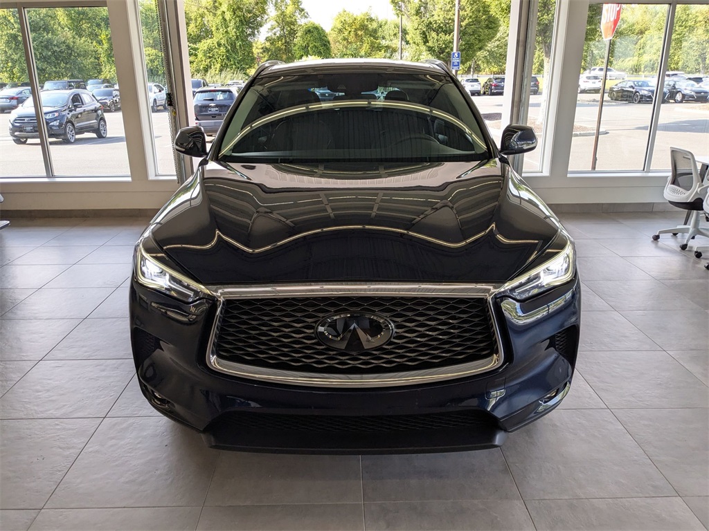 2019 Infiniti QX50 Luxe AWD photo 5