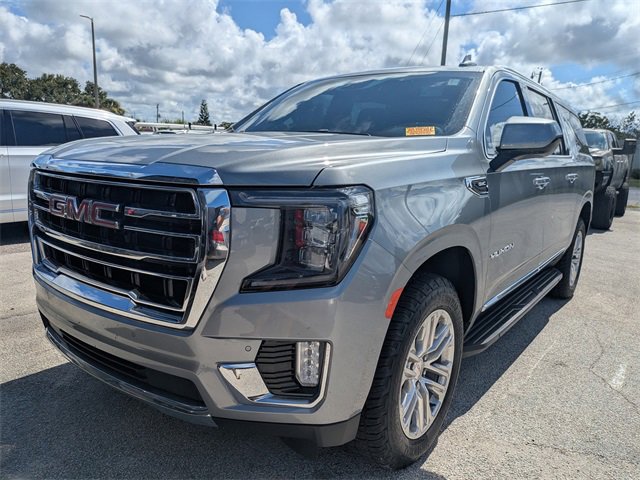 2023 Gmc Yukon XL SLT photo 2