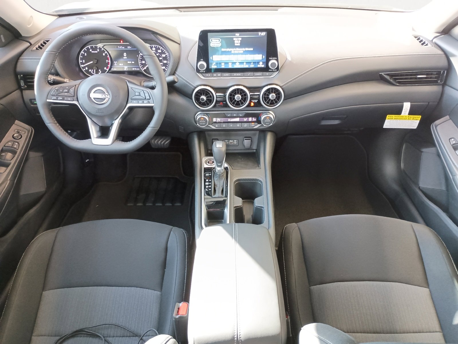 2025 Nissan Sentra SV photo 3