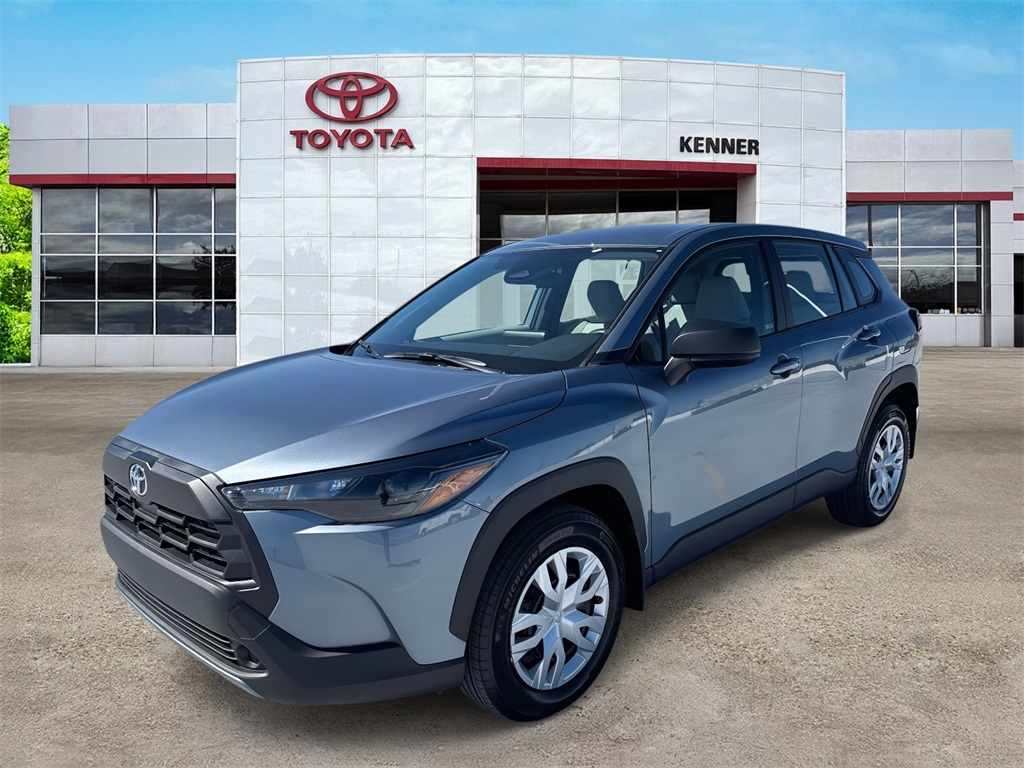 2026 Toyota Corolla Cross L photo 3