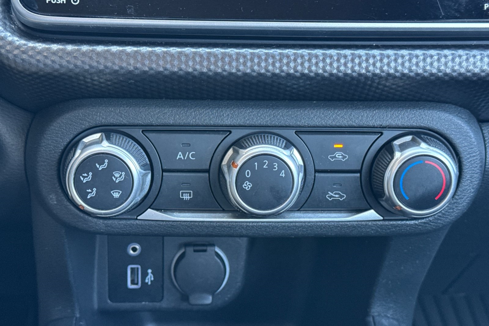 2020 Nissan Kicks S photo 20