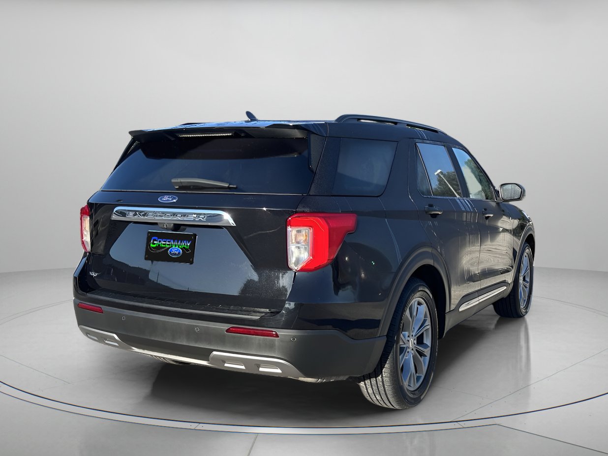 2022 Ford Explorer XLT photo 3