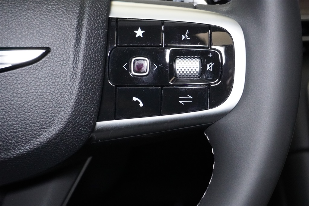 2025 Genesis GV80 2.5T AWD photo 16