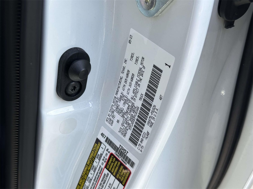 2023 Toyota Tundra SR5 CrewMax photo 24