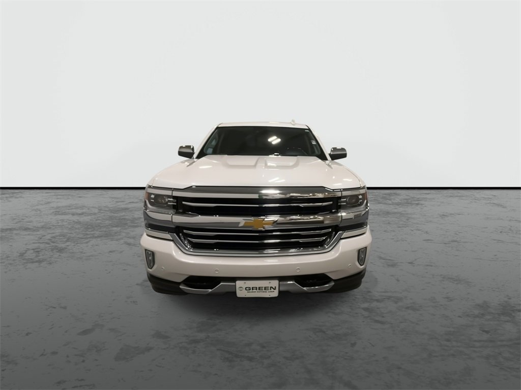 2018 Chevrolet Silverado 1500 High Country photo 3
