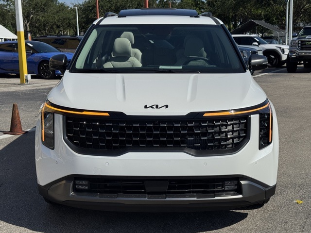 2026 Kia Carnival SX photo 4