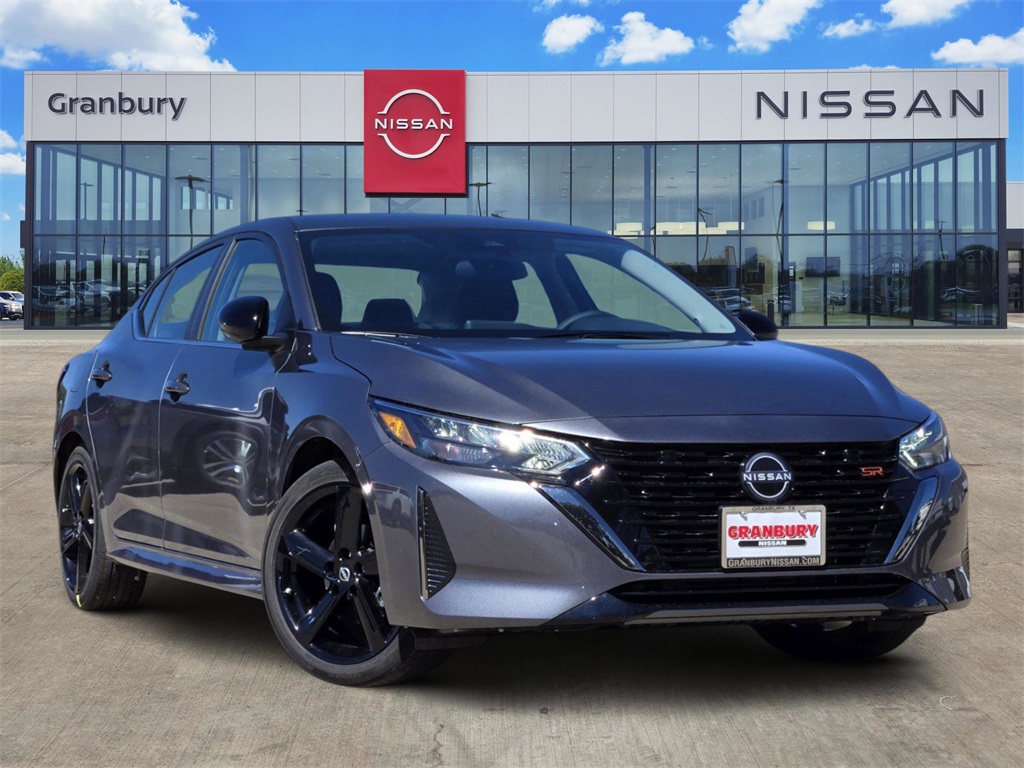 2025 Nissan Sentra SR's photo