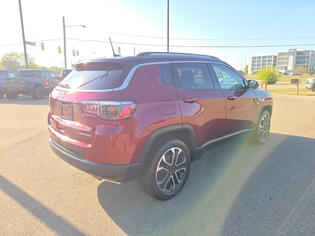 2022 Jeep Compass Limited photo 4