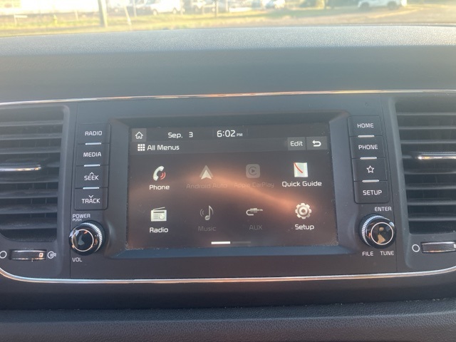 2021 Kia Sedona LX photo 23