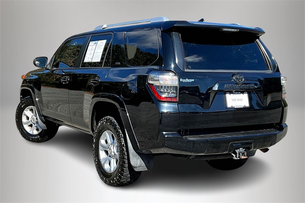 2018 Toyota 4Runner SR5 photo 4