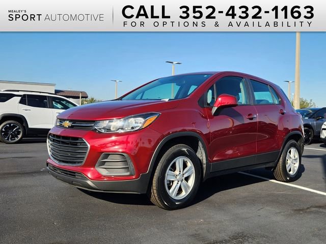 2022 Chevrolet Trax LS's photo