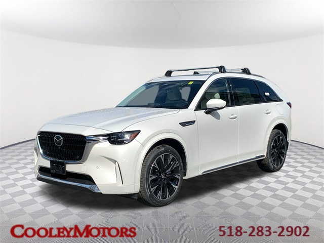 2025 Mazda CX-90 Premium Package's photo