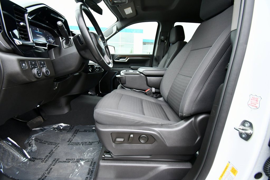 2023 Chevrolet Silverado 1500 LT photo 12
