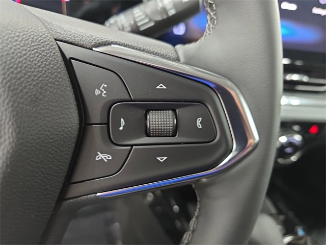 2025 Chevrolet Trax photo 17