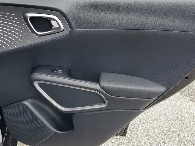 2025 Kia Soul LX photo 25