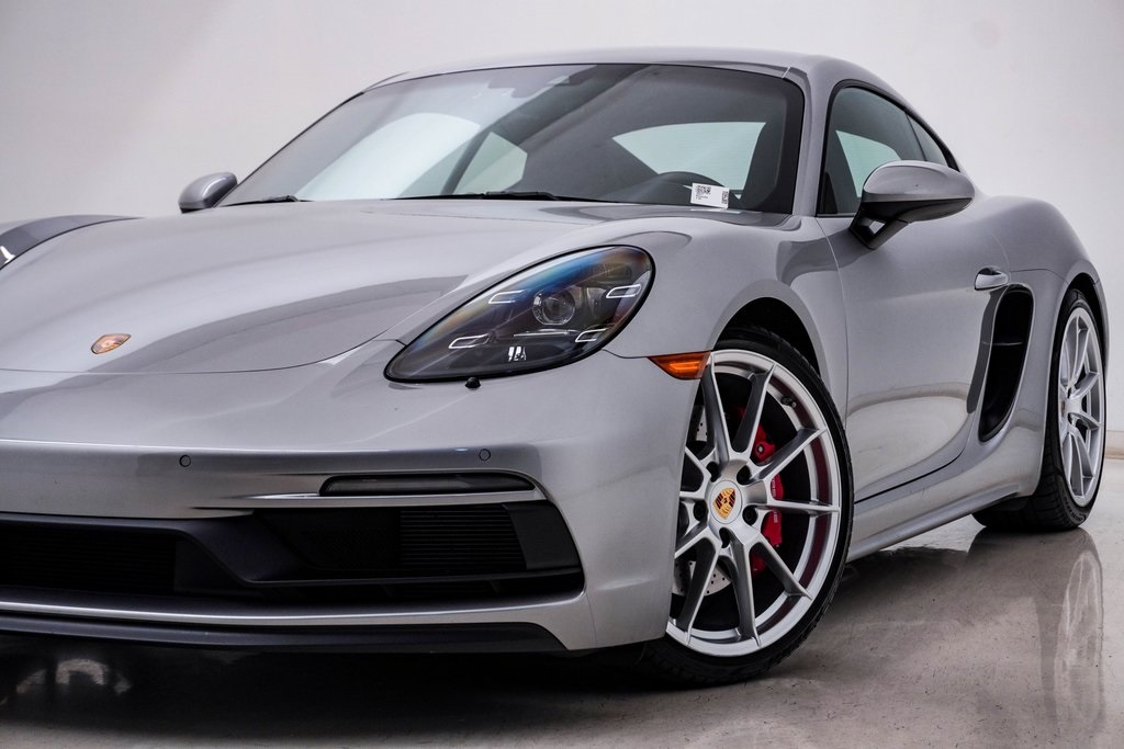 2021 Porsche Cayman GTS 4.0 photo 2