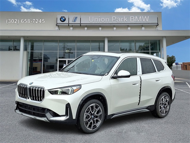 2026 BMW X1 28i's photo
