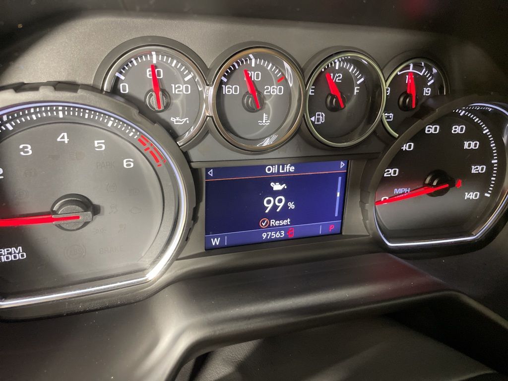2021 Chevrolet Tahoe RST photo 23
