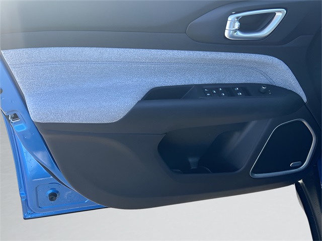 2025 Jeep Compass Latitude photo 9