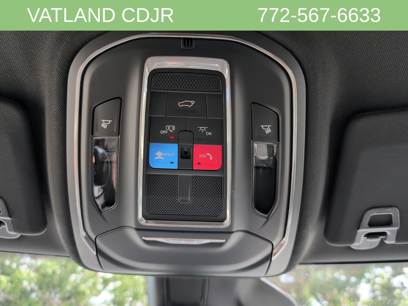 2025 Jeep Grand Cherokee Laredo Altitude photo 20