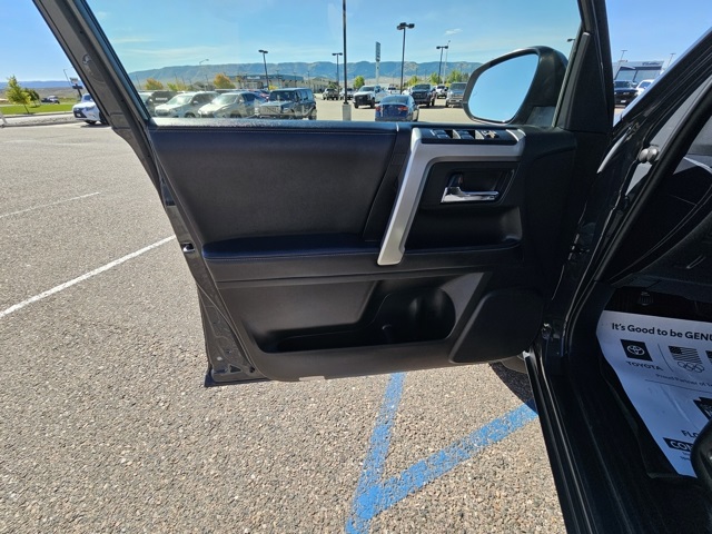 2024 Toyota 4Runner SR5 photo 13