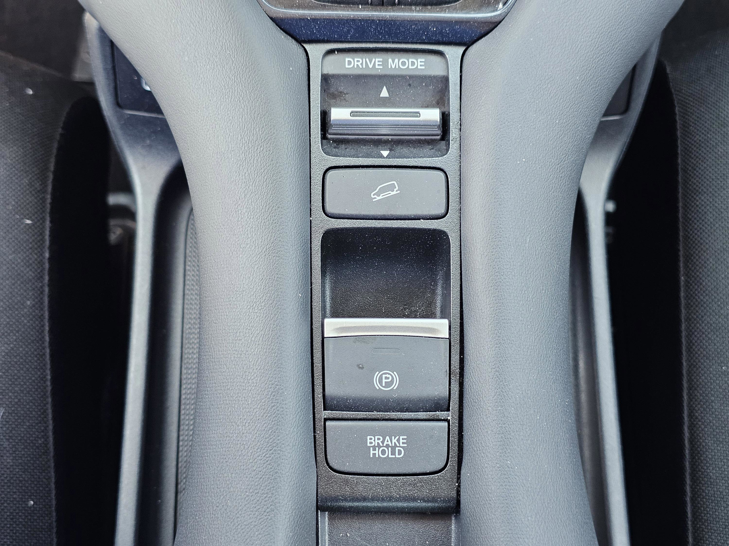 2023 Honda HR-V LX photo 19