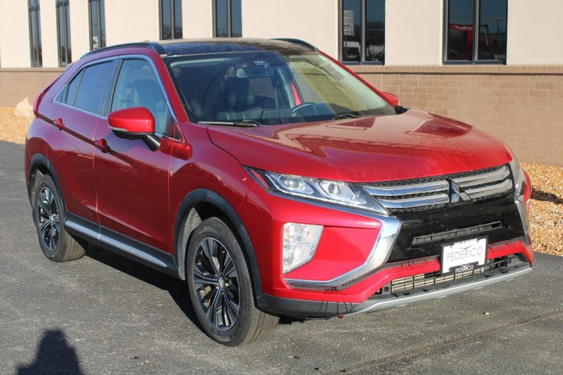 Used 2018 Mitsubishi Eclipse Cross SEL with VIN JA4AT5AA4JZ061567 for sale in Wood River, IL