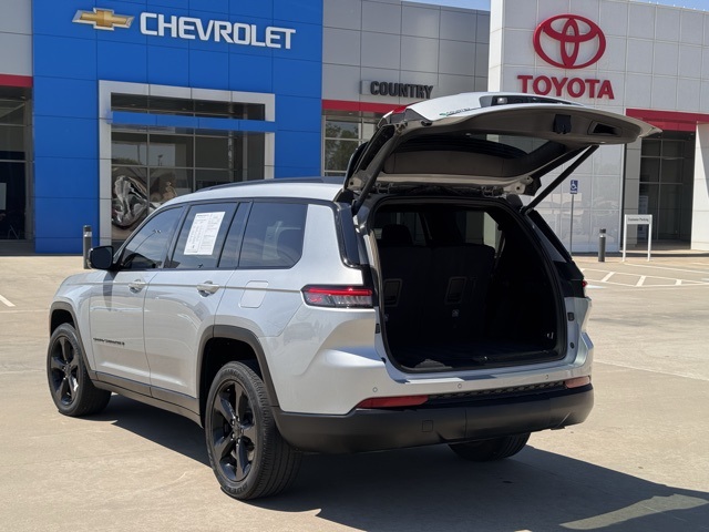 2023 Jeep Grand Cherokee Altitude photo 32