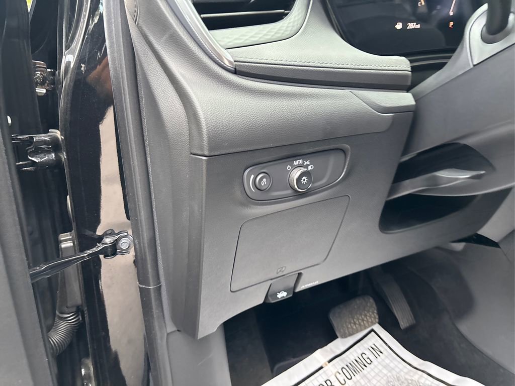 2024 Buick Encore GX Avenir photo 33