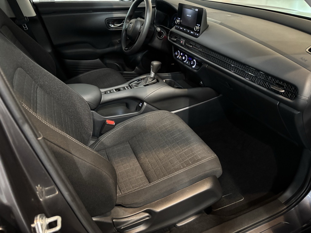 2023 Honda HR-V LX photo 9