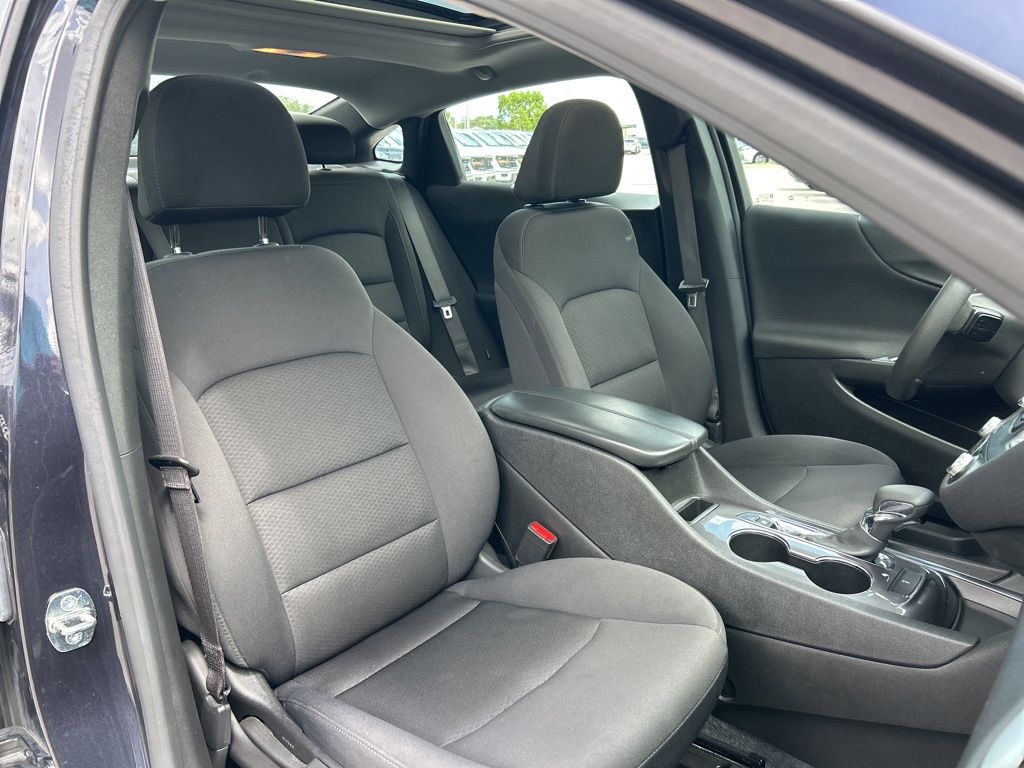 2023 Chevrolet Malibu 1LT photo 32
