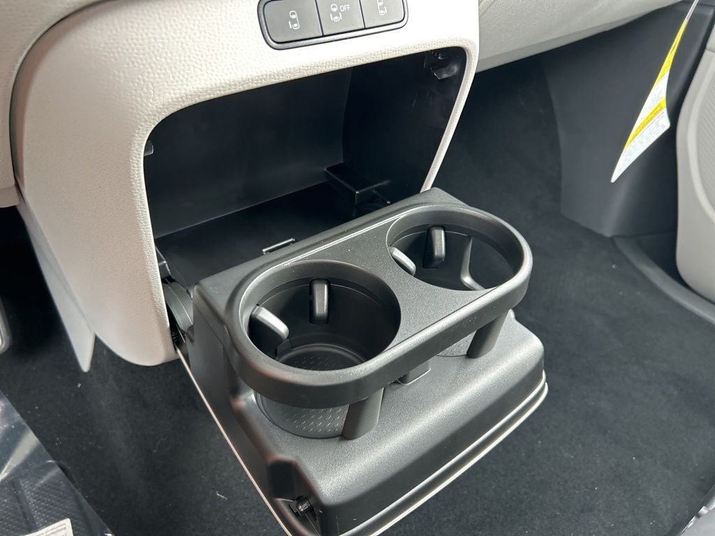 2025 Volkswagen ID. Buzz Pro Plus photo 30