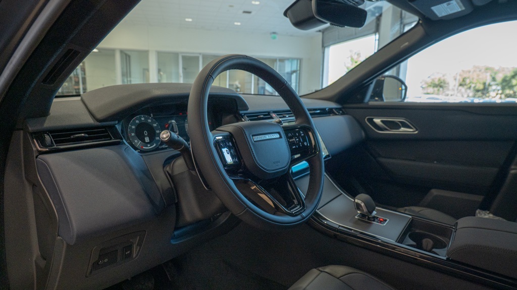2026 Land Rover Range Rover Velar S photo 12