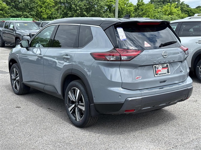 2025 Nissan Rogue SL photo 3
