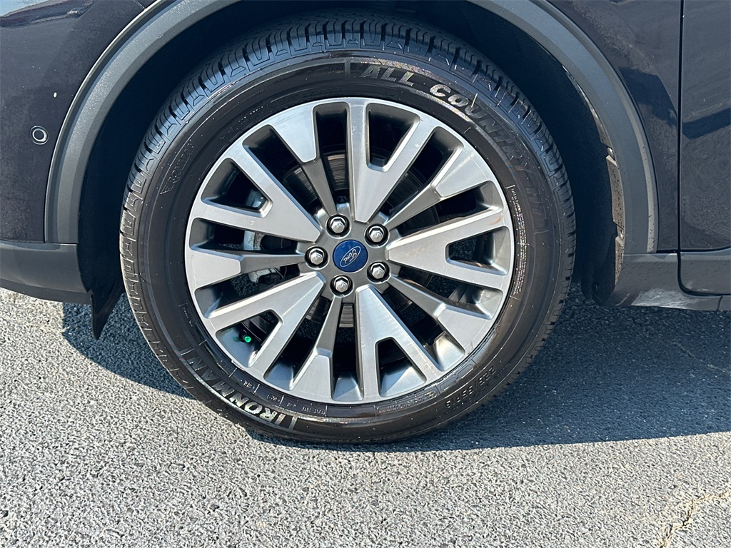 2021 Ford Escape Titanium photo 10