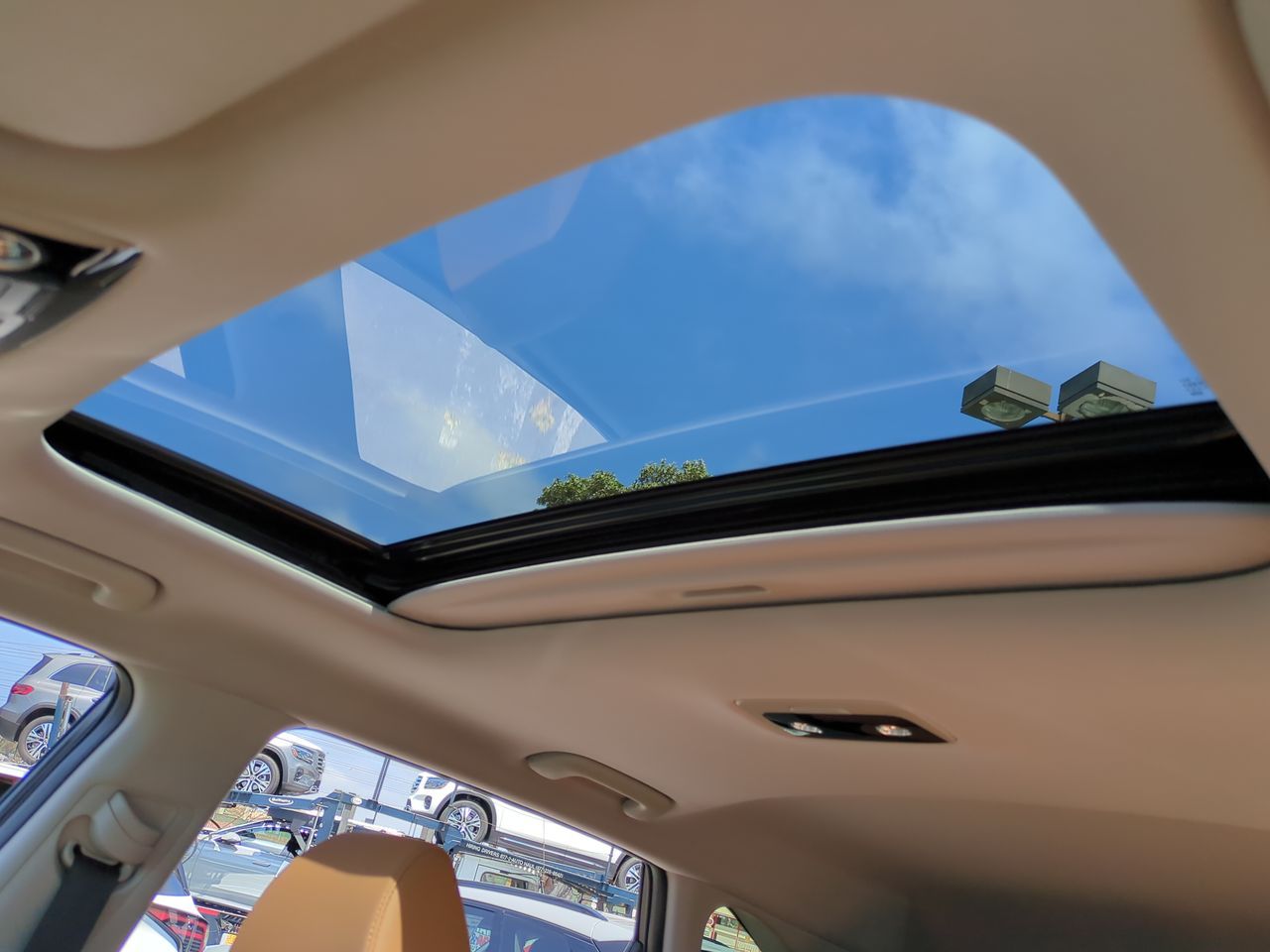 2024 Kia Seltos EX photo 12