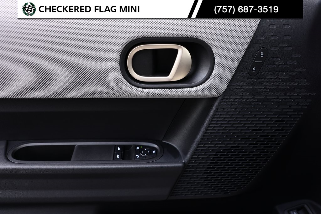 2025 Mini Cooper S Iconic photo 15